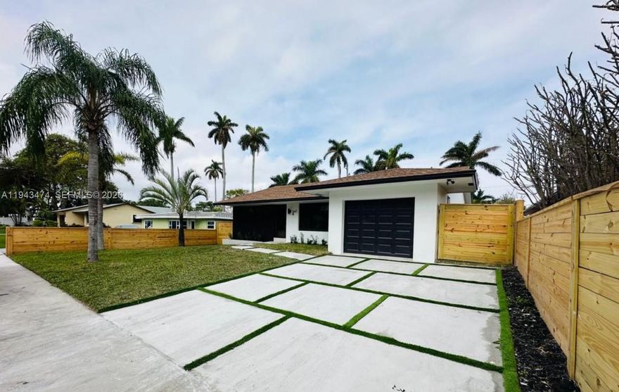 reat Location This 3/2 bath garage totally remodeled modern home (No HOA , Fast Approval ) . Located in Dania Beach near Harbor Towne Marina , Dania Casino and few minutes from the Beach . One of the bedroom has a separate entrance and can be used as efficiency (potential extra income ) . Must see it