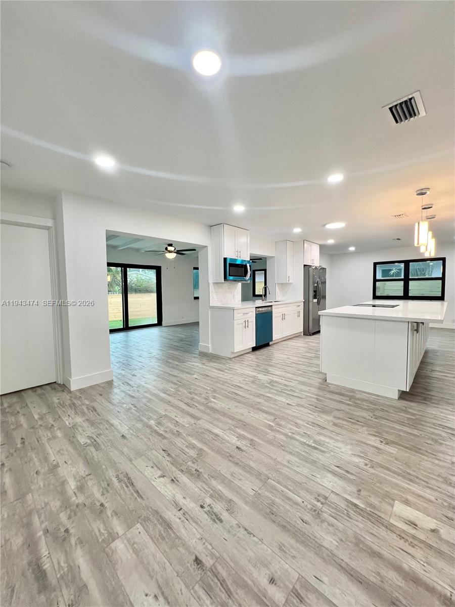 PALM GARDENS - Residential