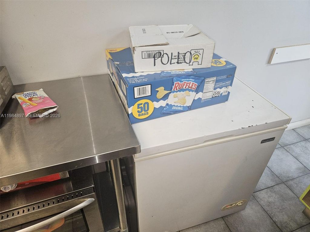 Photo of 600 W hallandale beach Blvd, Hallandale Beach, FL 33009 (MLS # A11984897)