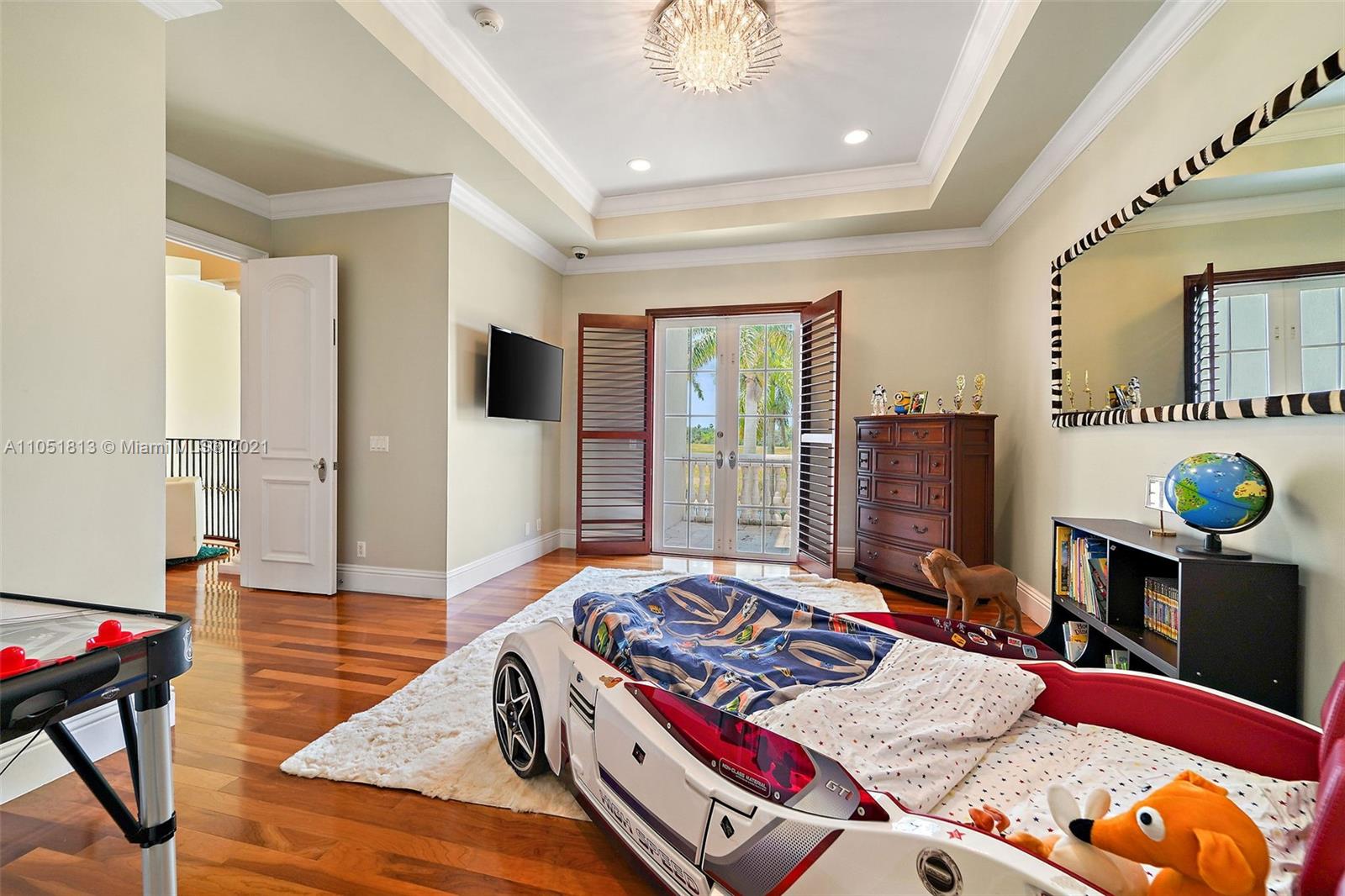 ESTATES OF SWAN LAKE - Residential