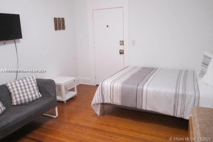 MENDOZA CONDO - Residential