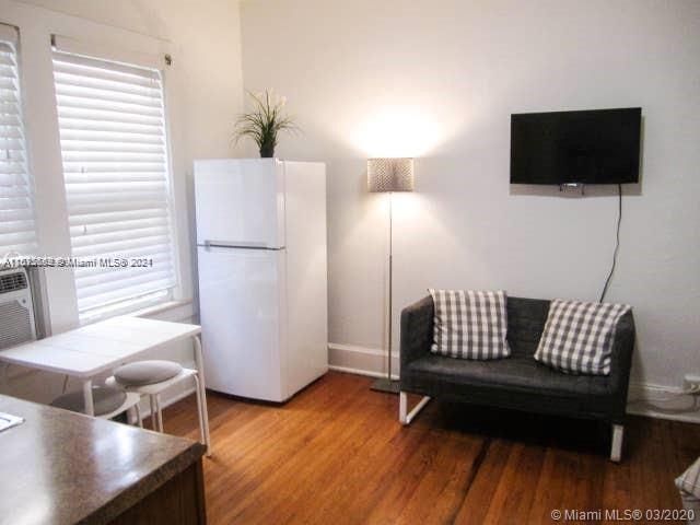 MENDOZA CONDO - Residential