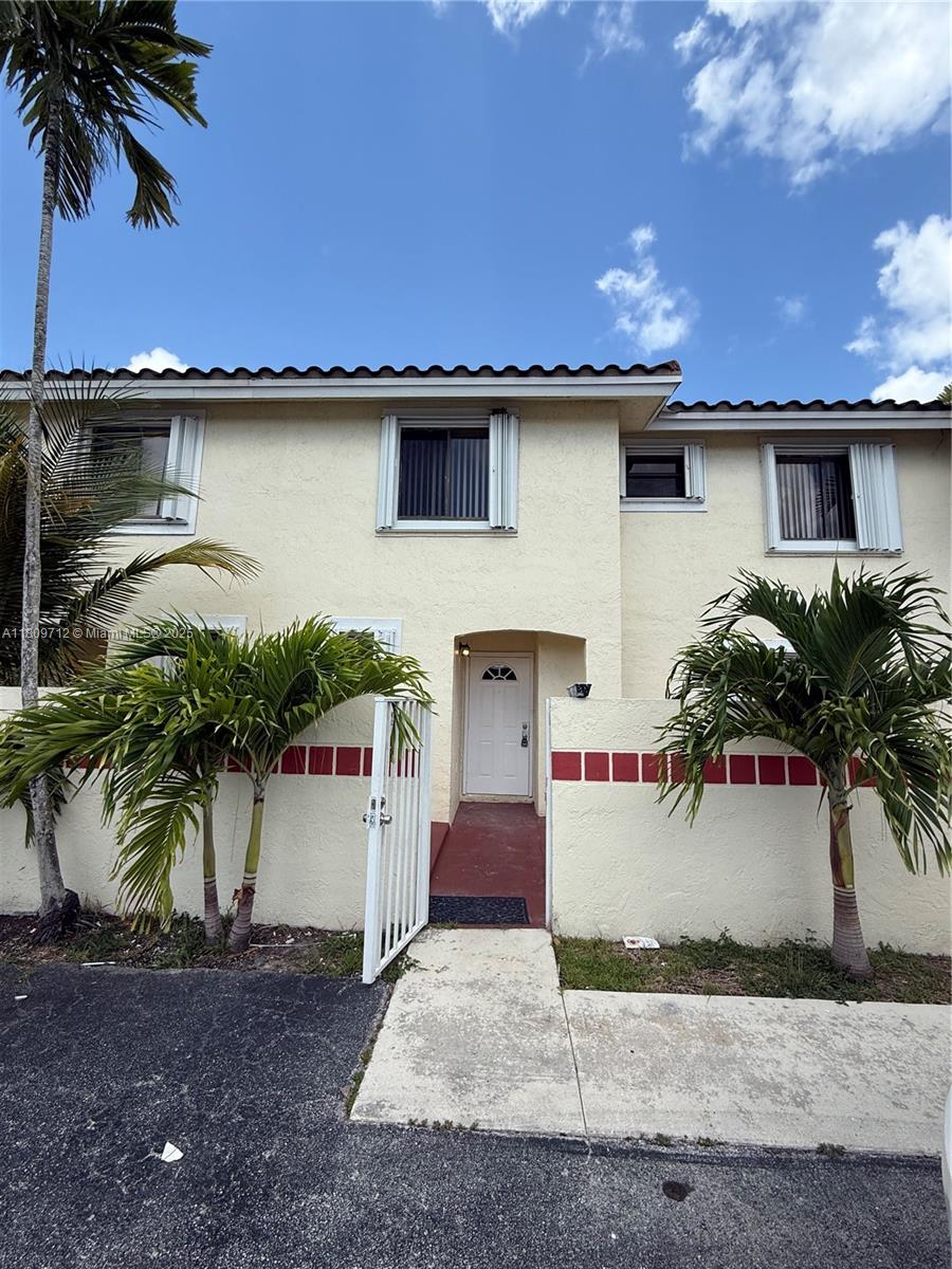 Photo 1 of 3208 San Remo Cir 3208, Homestead, Florida, $2,600, Web #: 11809712