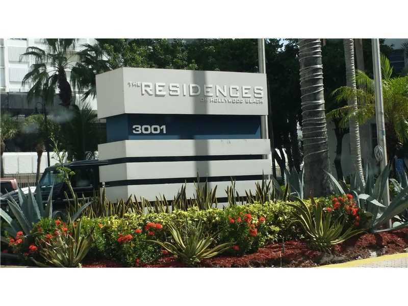 RESIDENCES ON HOLLYWOOD B - Residential Lease