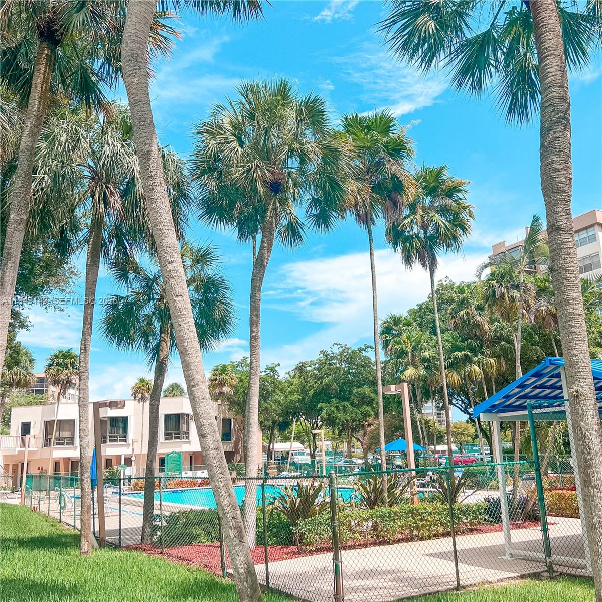 1000 Saint Charles Pl 721