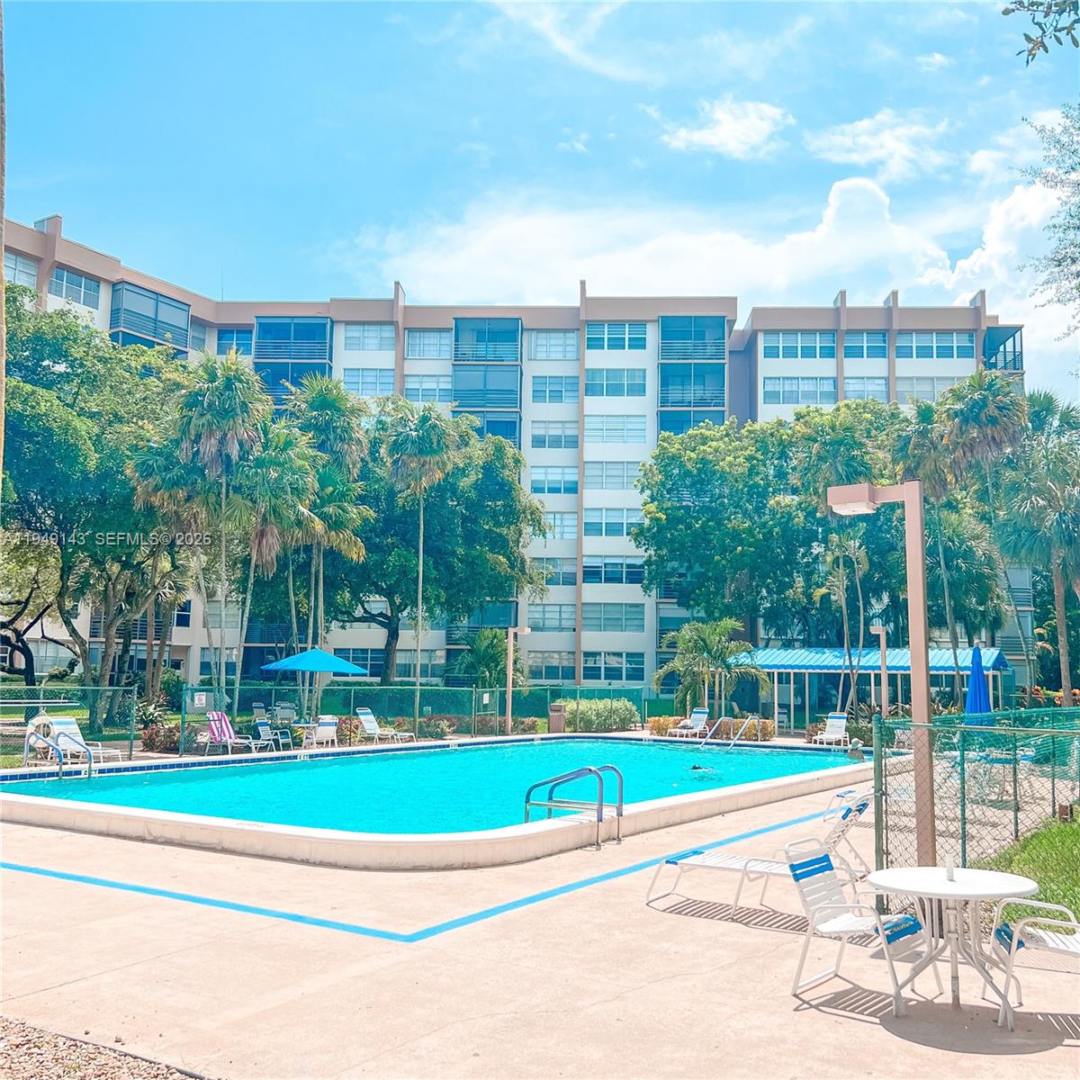 1000 Saint Charles Pl 721