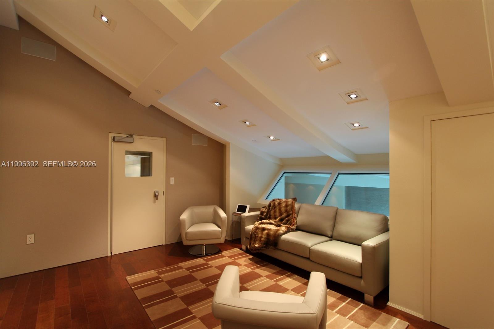 ASIA CONDO - Residential