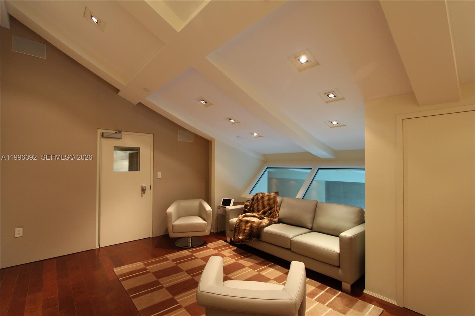 ASIA CONDO - Residential