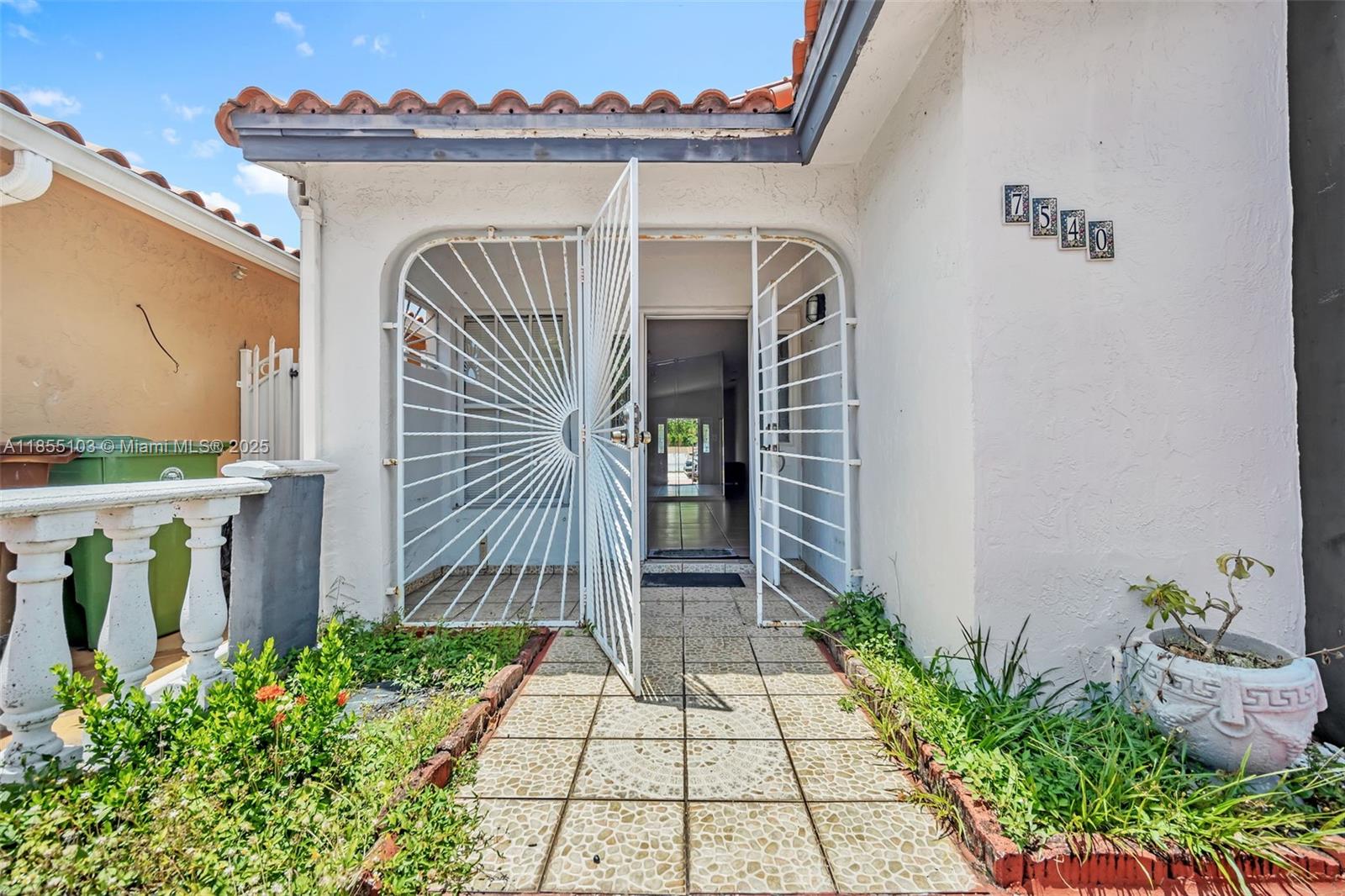 Beautiful 3-bed, 2-bath single-family home in a prime West Hialeah location, close to shopping, top-rated schools, highways, hospitals, restaurants, and more. Ideal for families and accessibility-conscious buyers, this move-in ready home offers a spacious split floor plan with tile flooring throughout. The modern kitchen features granite countertops, wood cabinetry, and stainless steel appliances. Interior is a blank canvas that is ready for your personal touch. With some TLC and vision, the possibilities are endless. Enjoy generous parking, a rear side entry for added convenience, and NO HOA giving you freedom and flexibility. Fantastic opportunity in a high-demand area with strong long-term value!