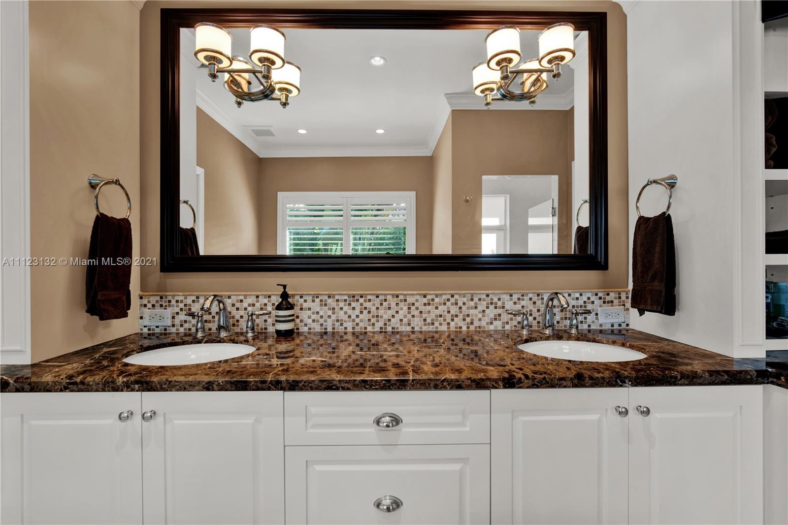 CORAL GABLES RIVIERA SEC - Residential