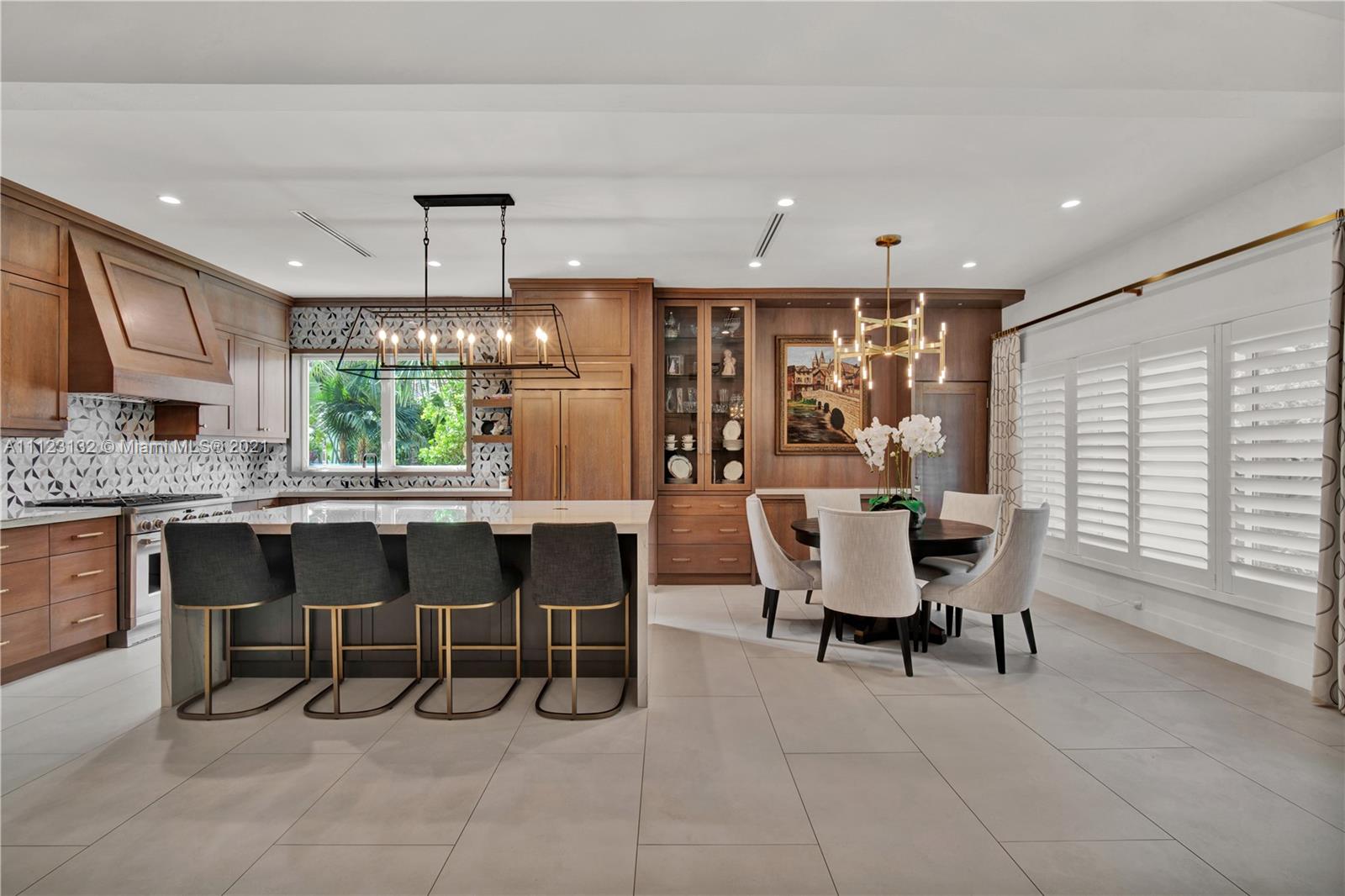CORAL GABLES RIVIERA SEC - Residential