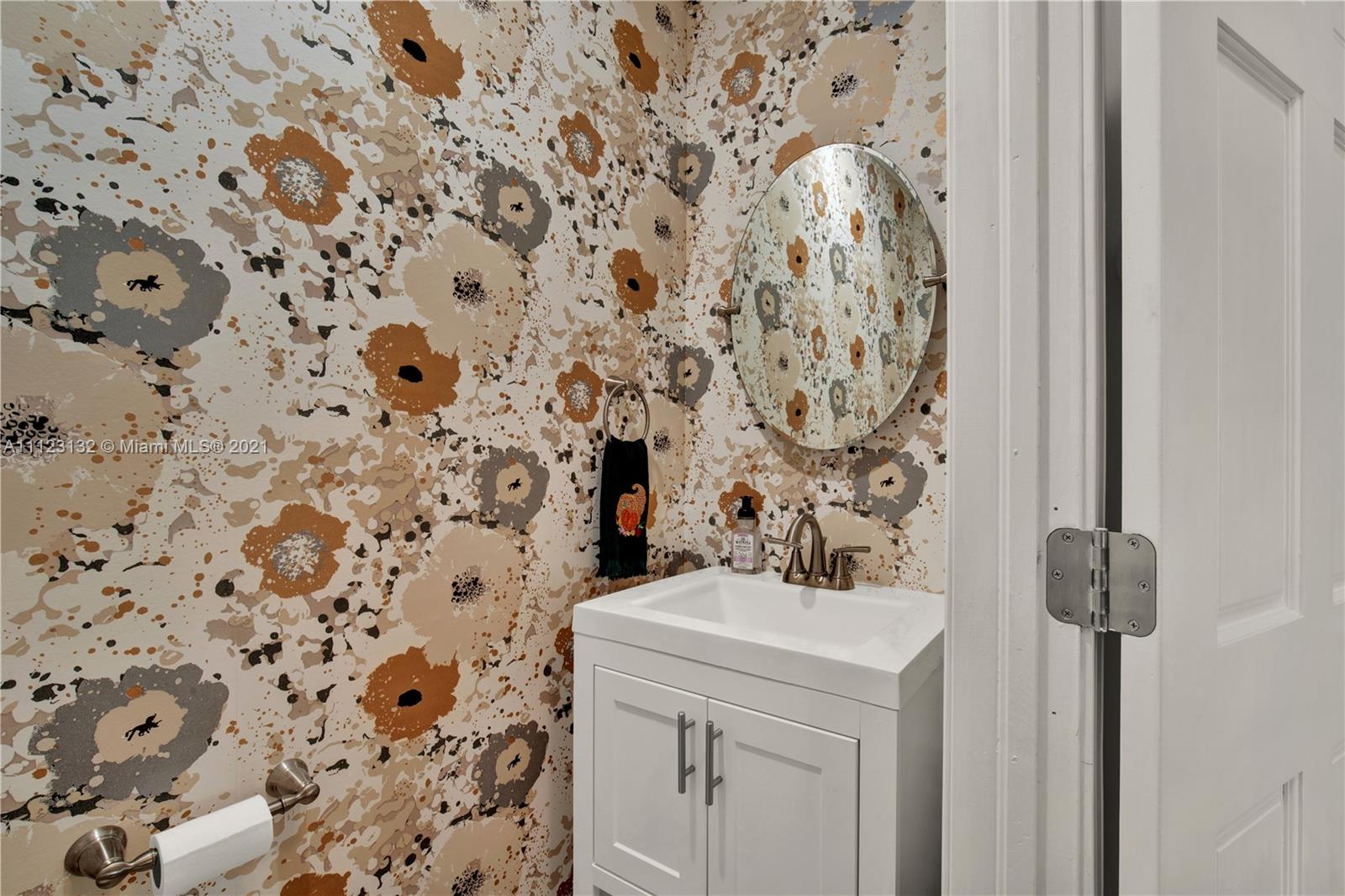 CORAL GABLES RIVIERA SEC - Residential