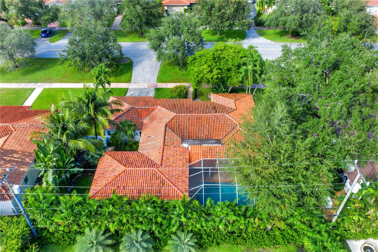 CORAL GABLES RIVIERA SEC - Residential