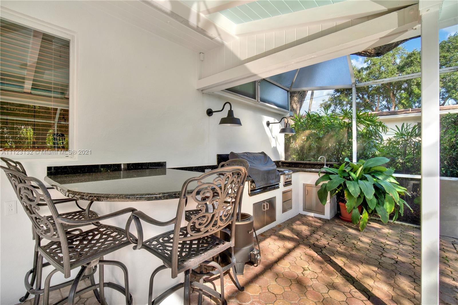 CORAL GABLES RIVIERA SEC - Residential