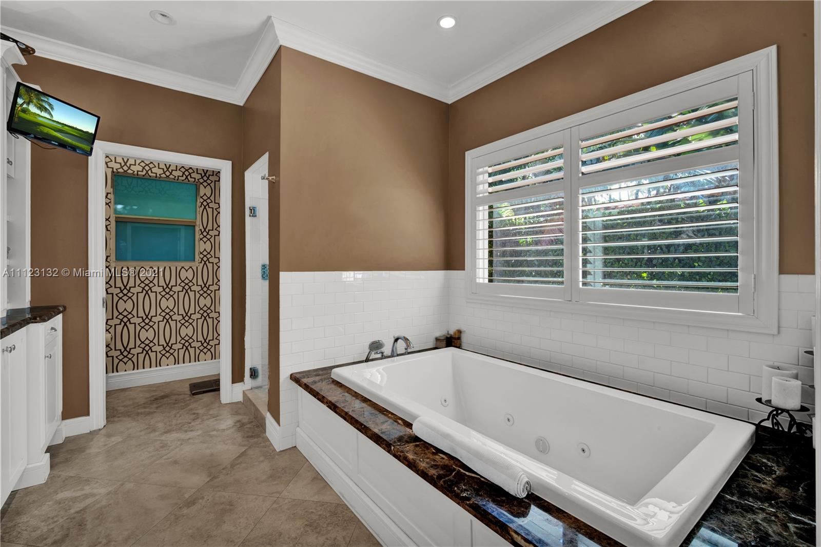 CORAL GABLES RIVIERA SEC - Residential