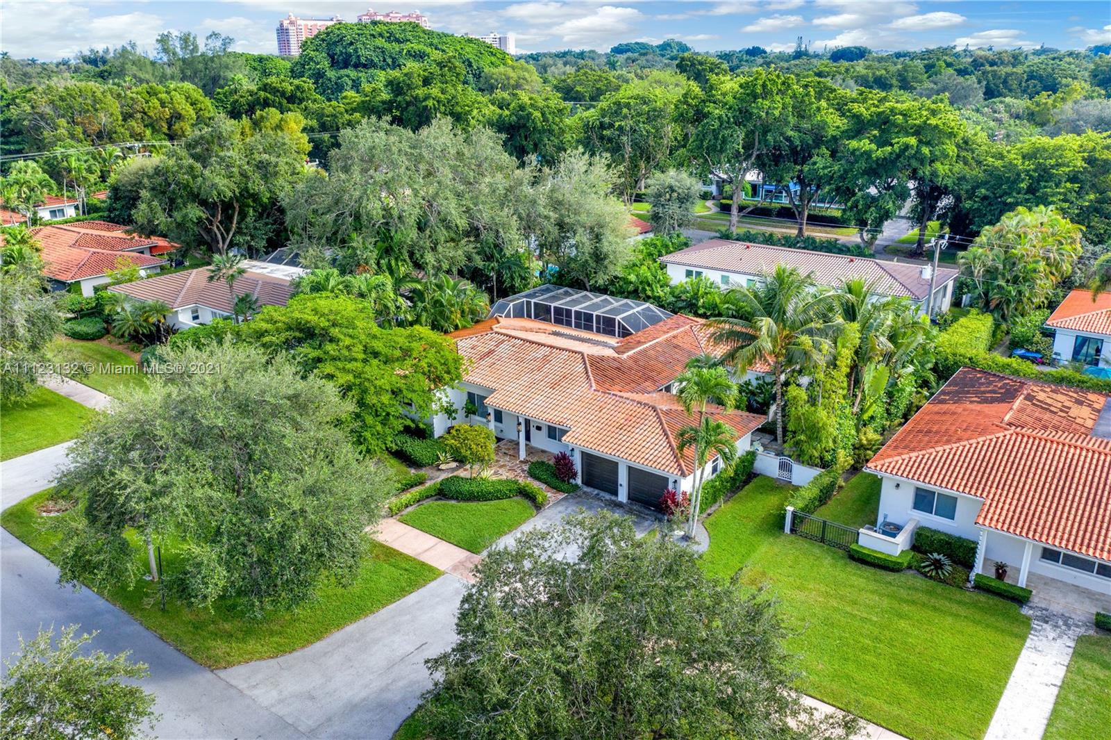 CORAL GABLES RIVIERA SEC - Residential