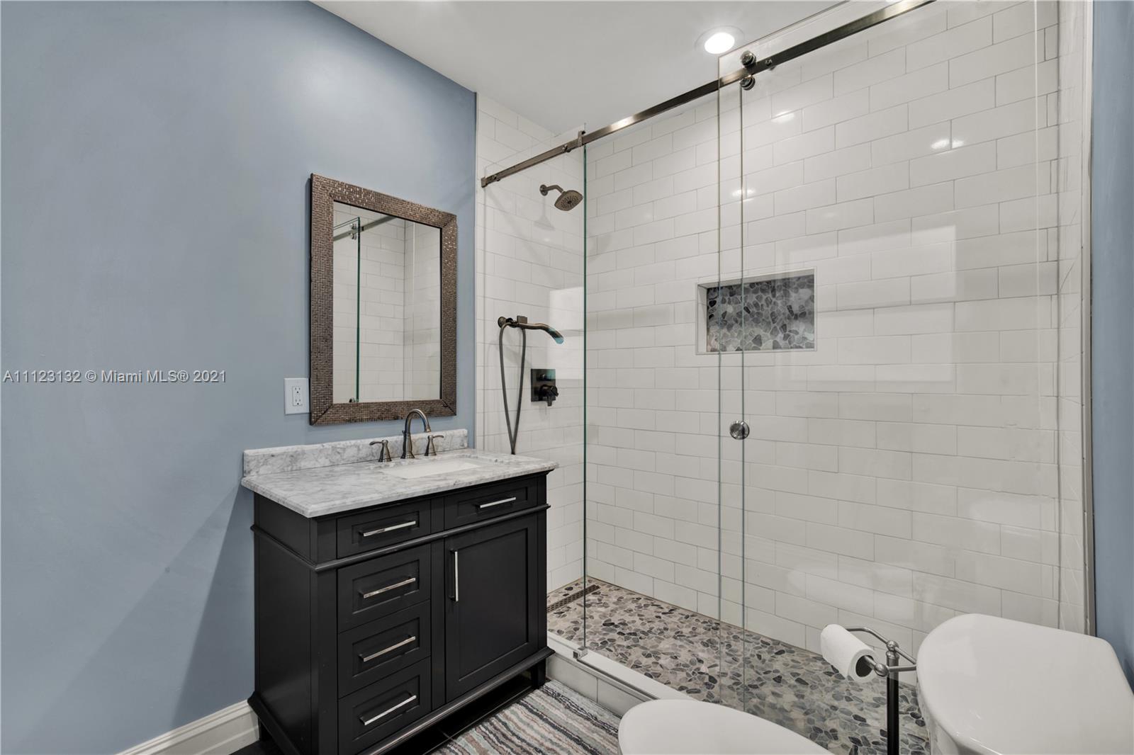 CORAL GABLES RIVIERA SEC - Residential