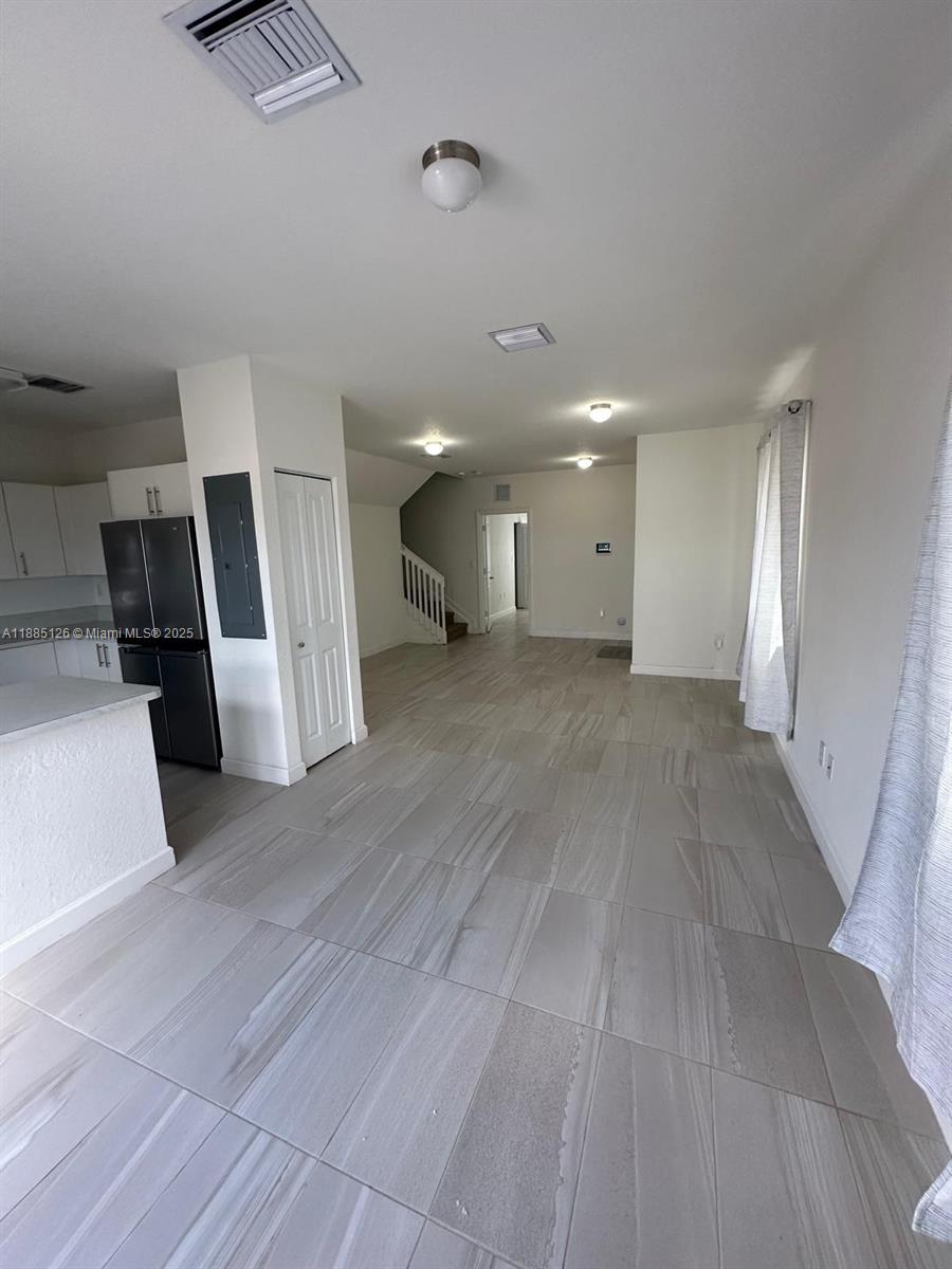 FOREST PARK VILLAS - Residential Lease