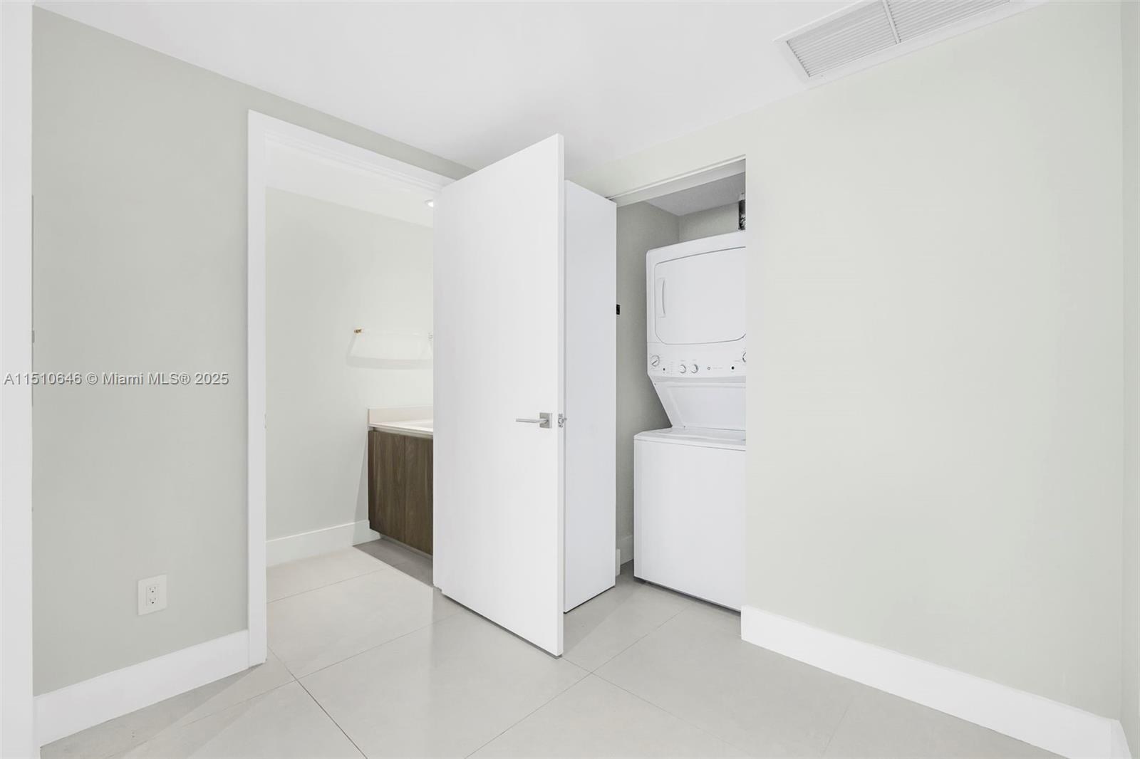 ONE PARAISO - Residential