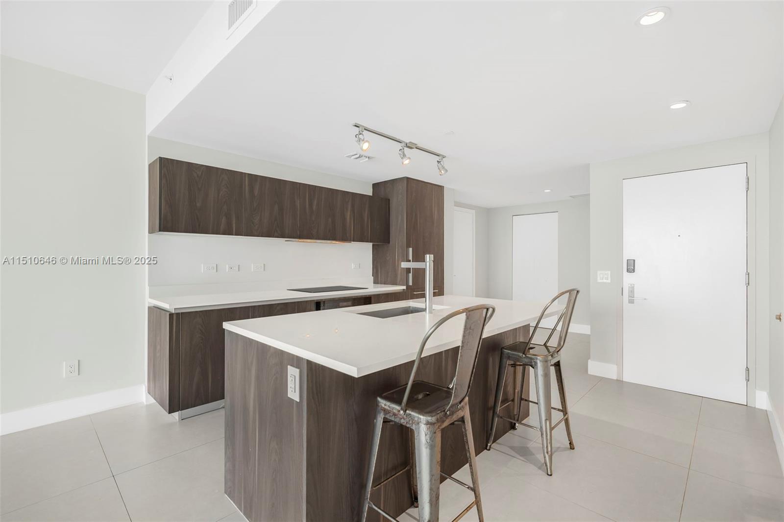 ONE PARAISO - Residential
