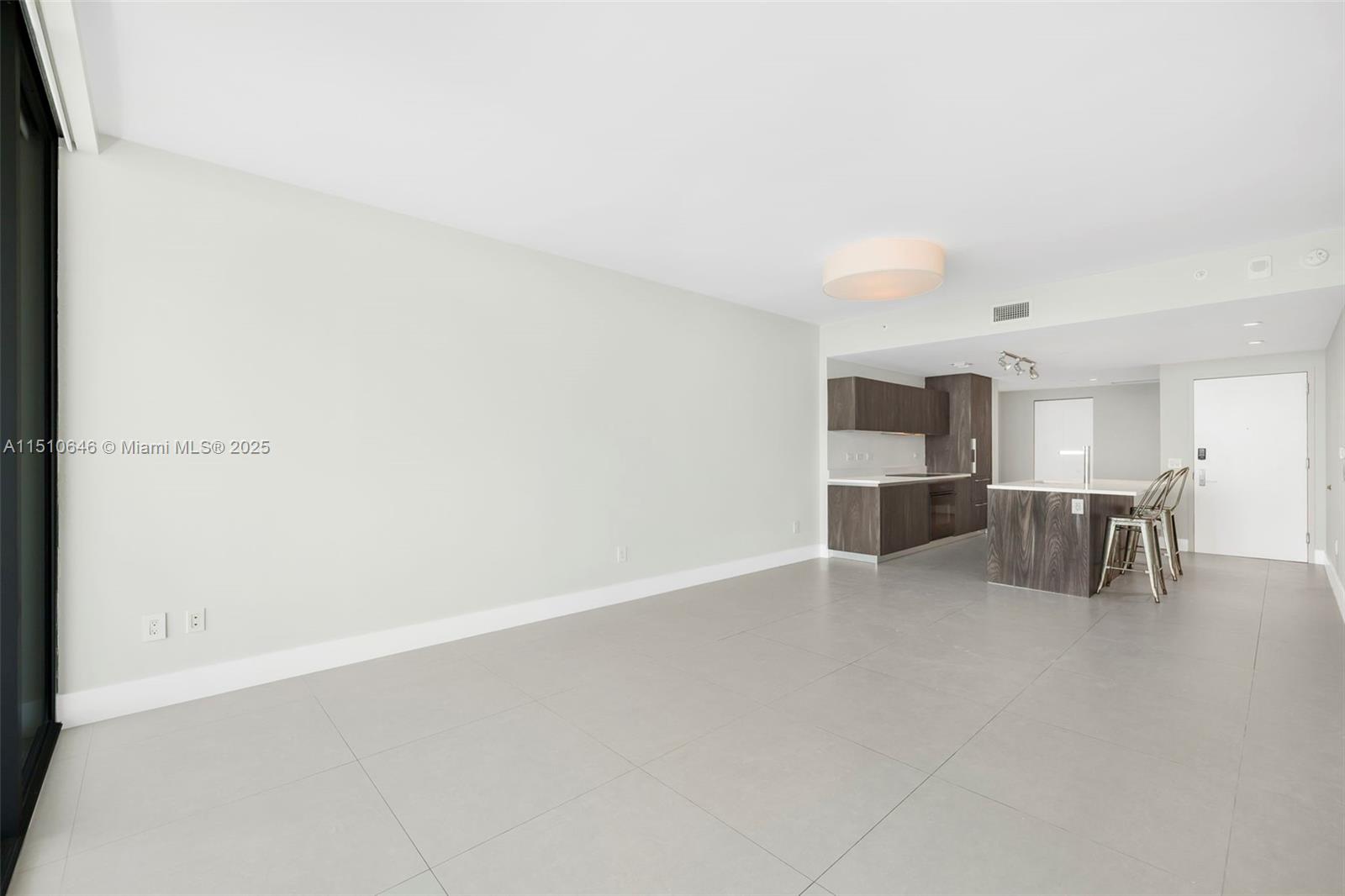 3131 NE 7th Ave 3402