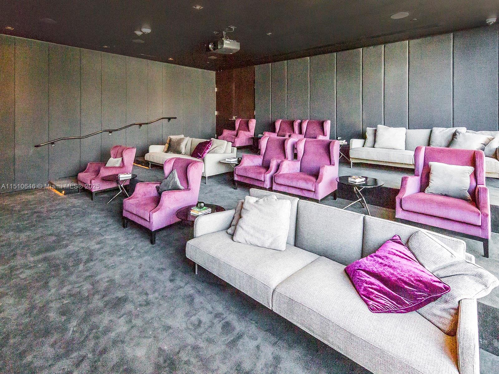 ONE PARAISO - Residential
