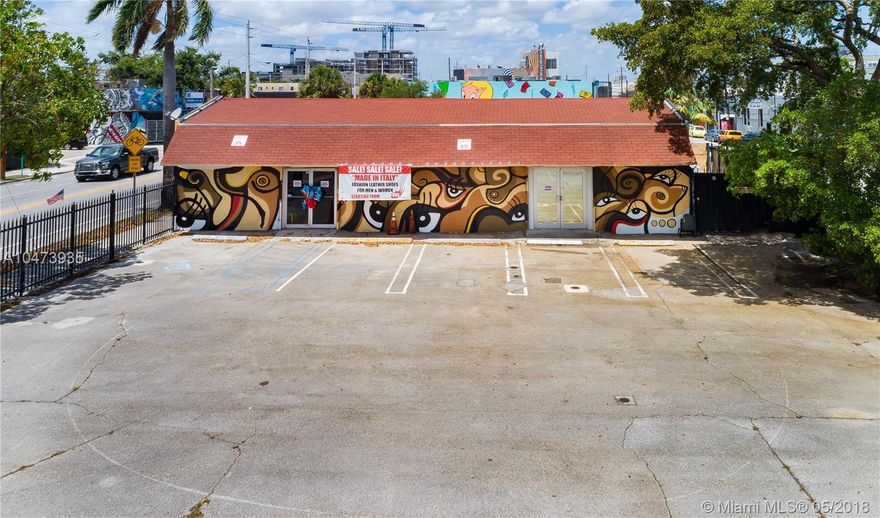 Chariff Realty Group is proud to present this property for sale on 199 NW 20th St, this freestanding building is located near the developing neighborhood of Wynwood, and the up-and-coming Allapatah.
It features ample parking and is proposed to undergo renovation ideal for a restaurant space.
- Proposed restaurant
- Outdoor sitting
- On site parking (12 parking spaces), as well as street parking available
- Proposed 12 FT ceilings
Front street signage exposure
- 75,000 daily vehicle and pedestrian traffic