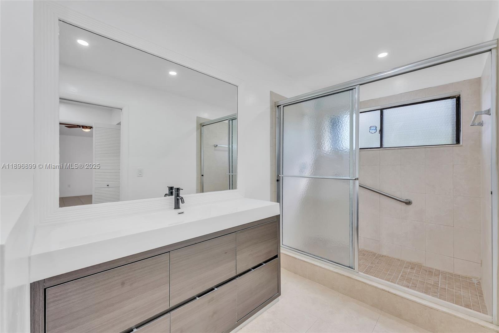 SUNSET KENDALL VILLAS - Residential Lease