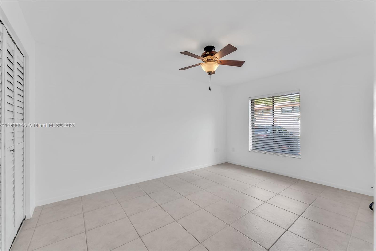 SUNSET KENDALL VILLAS - Residential Lease