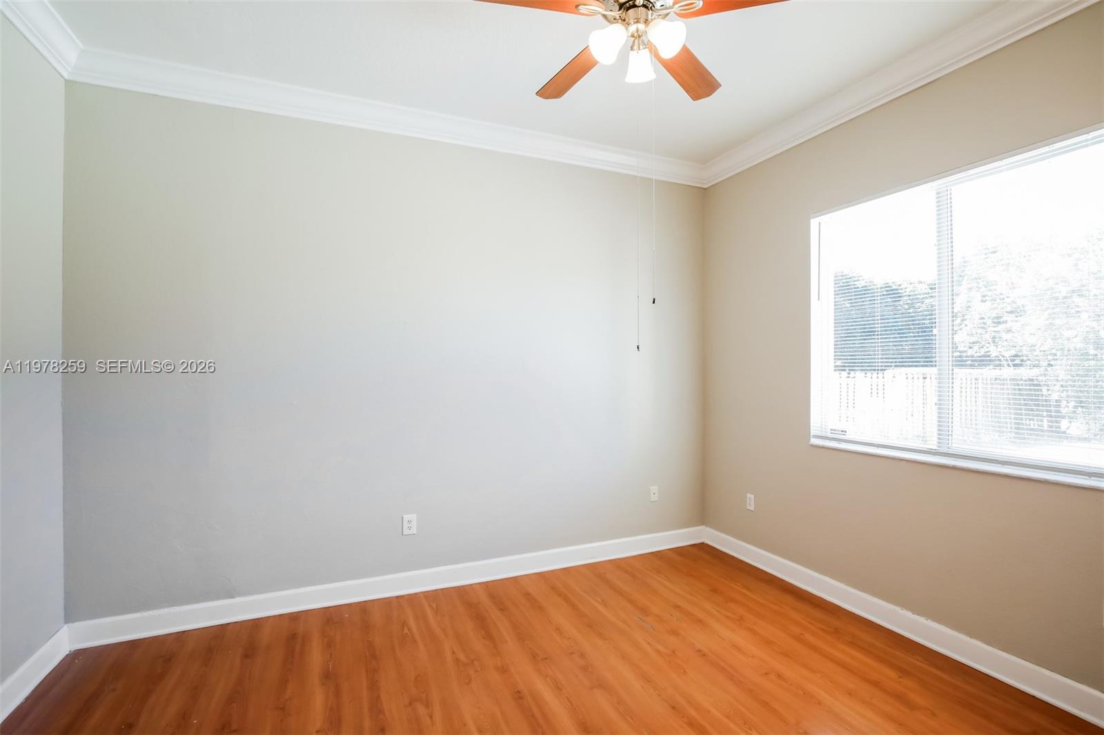 VALENCIA ACRES - Residential Lease