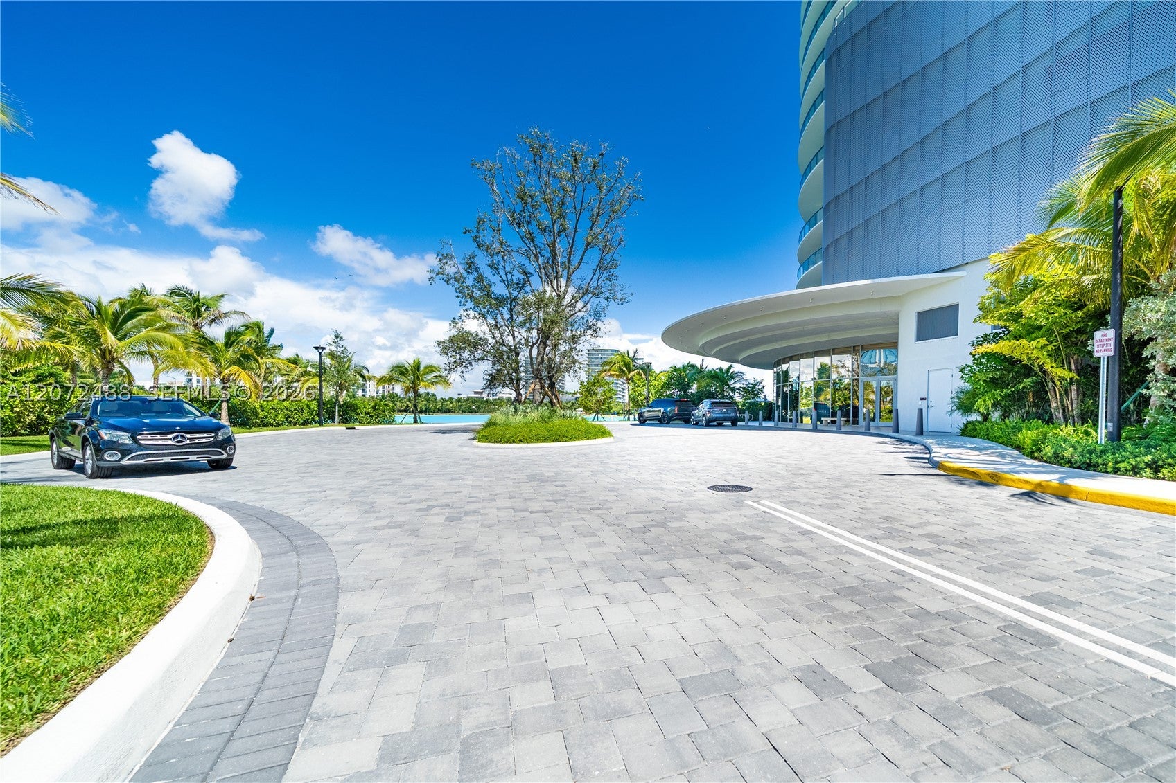2411 LAGUNA CIRCLE 809