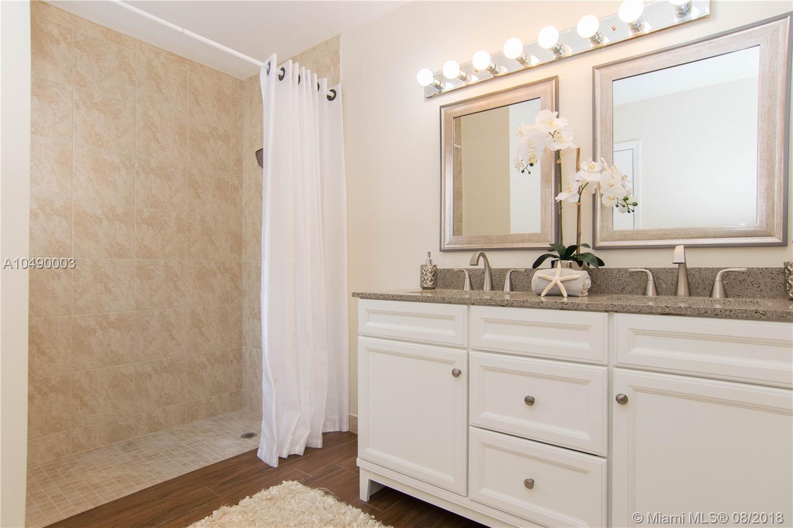 Emerald Isle - Residential