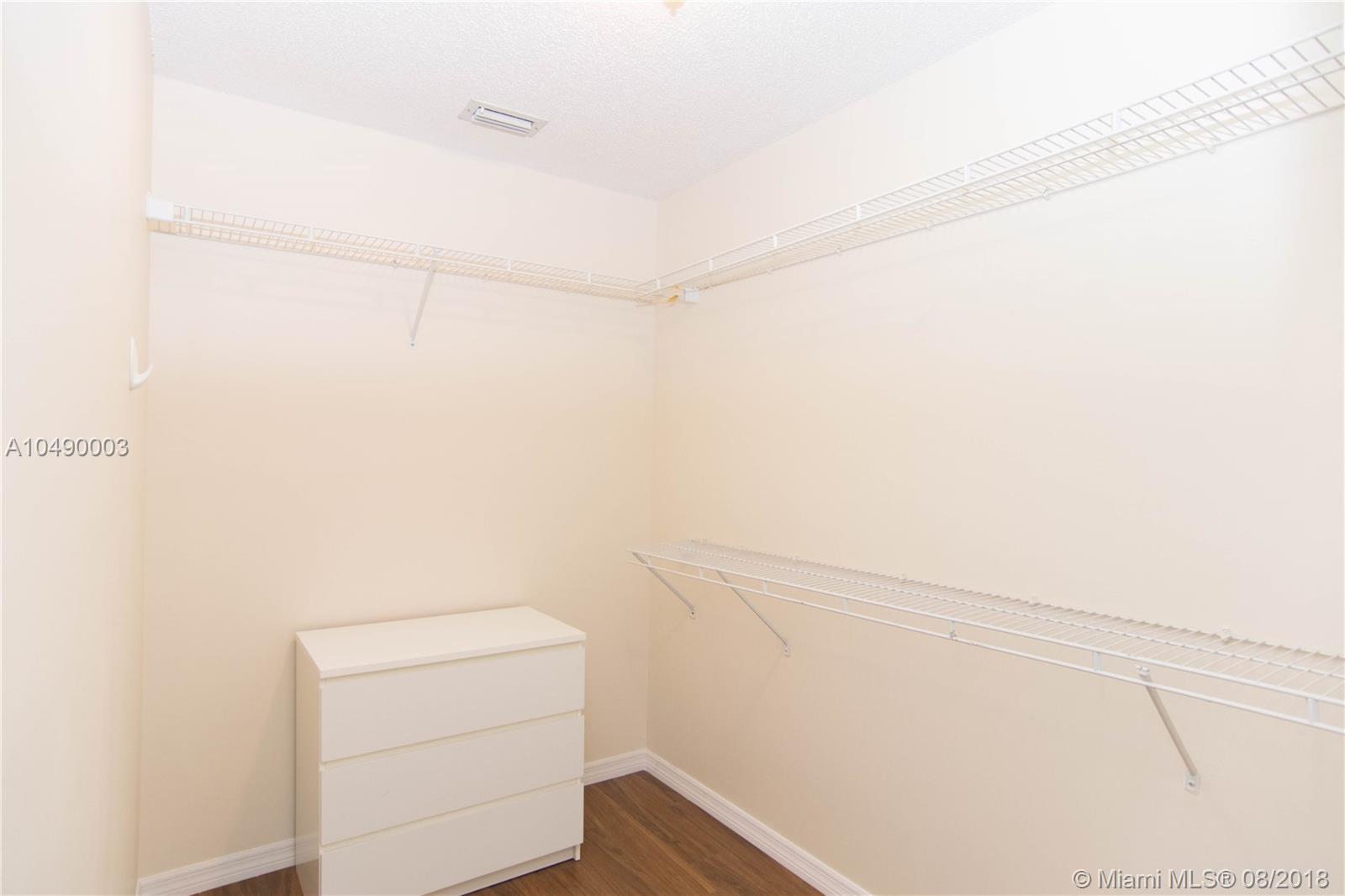 Emerald Isle - Residential