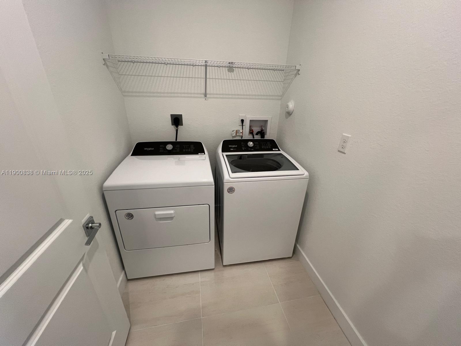 MERRICK SQUARE - Residential Lease