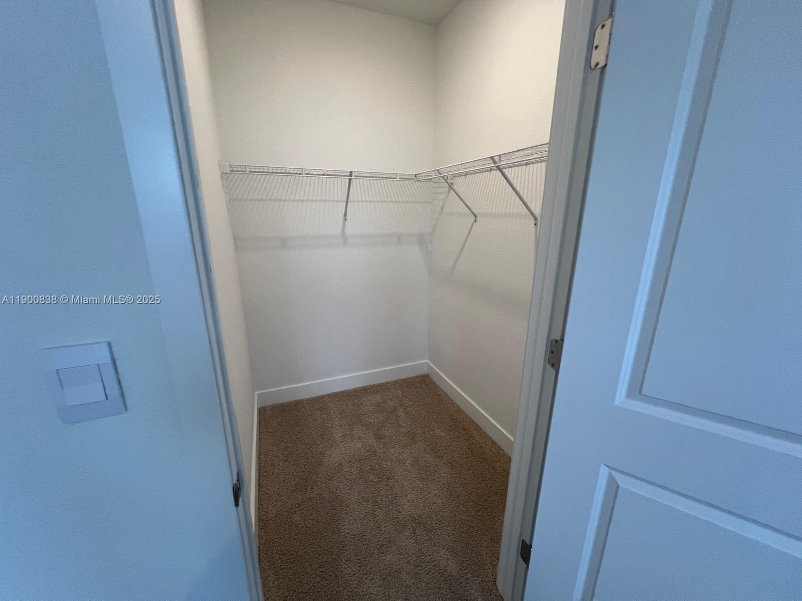 MERRICK SQUARE - Residential Lease