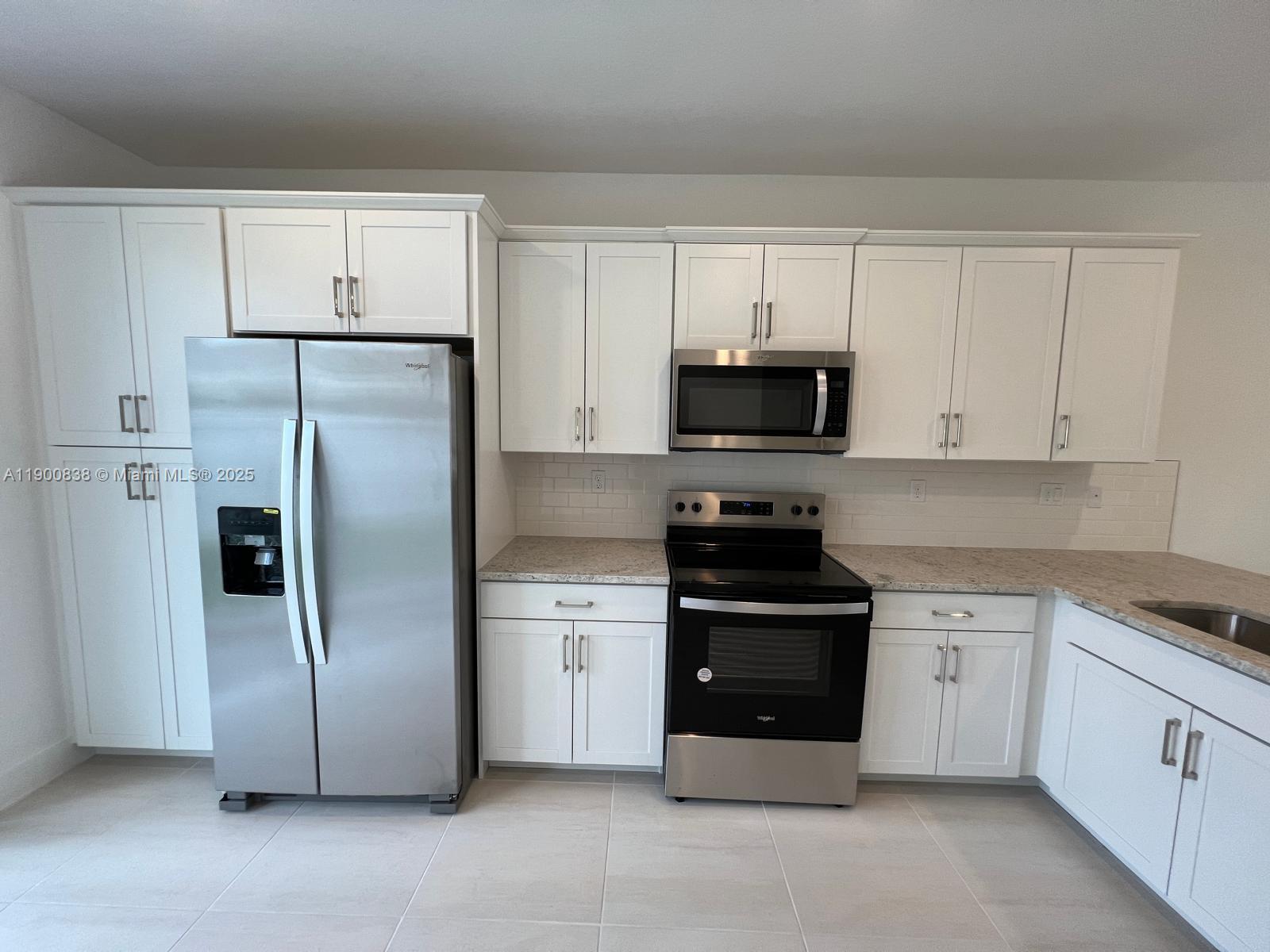 MERRICK SQUARE - Residential Lease