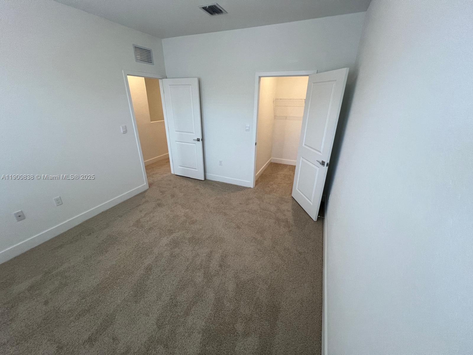 MERRICK SQUARE - Residential Lease