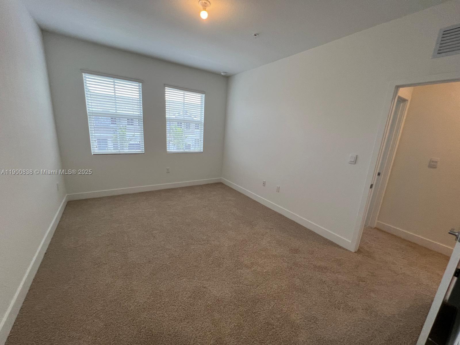 MERRICK SQUARE - Residential Lease