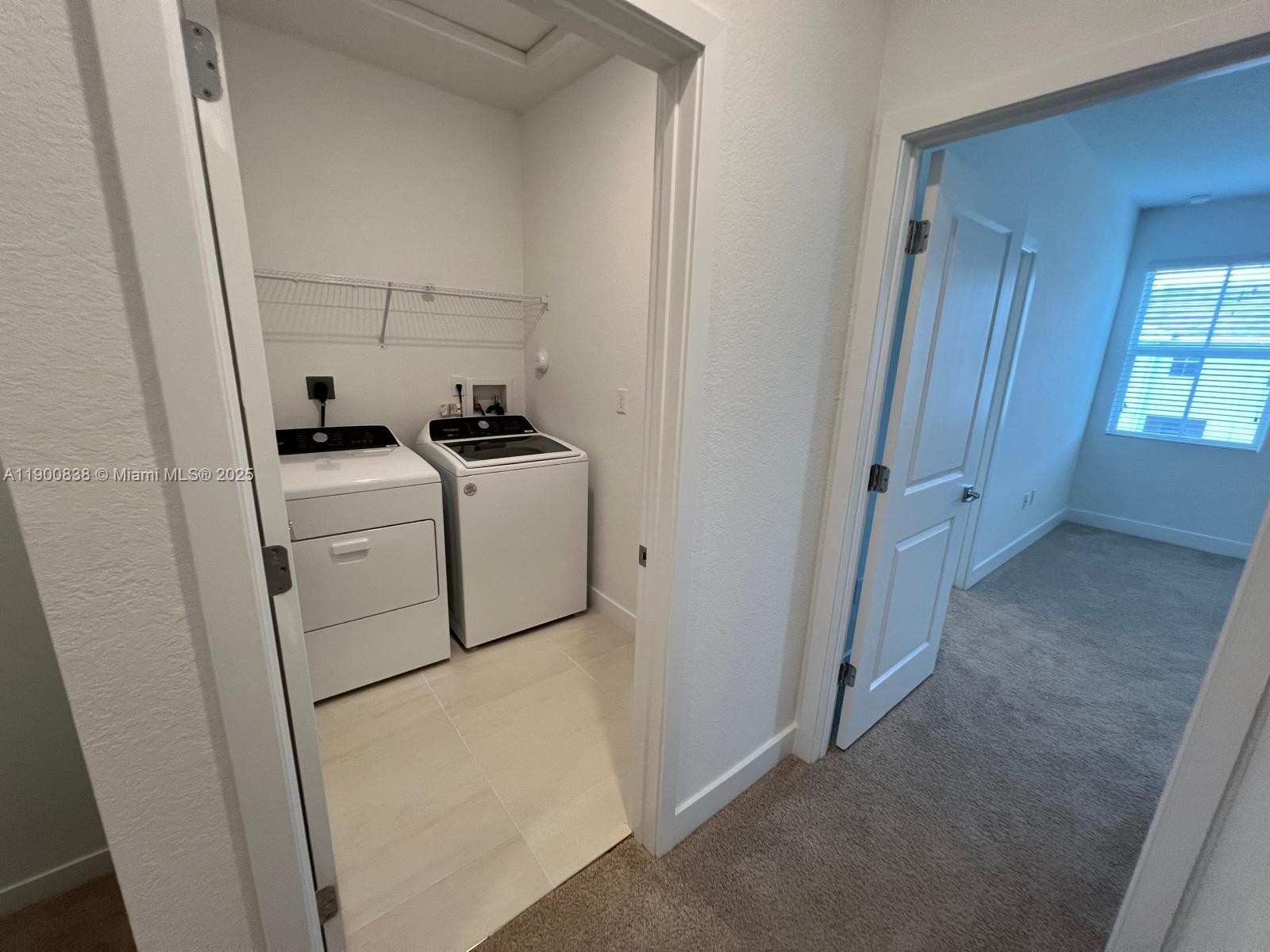 MERRICK SQUARE - Residential Lease