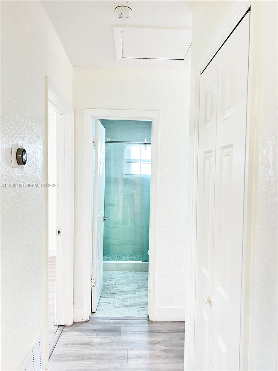 LOPEZ & GONZALEZ PLAZA - Residential Lease