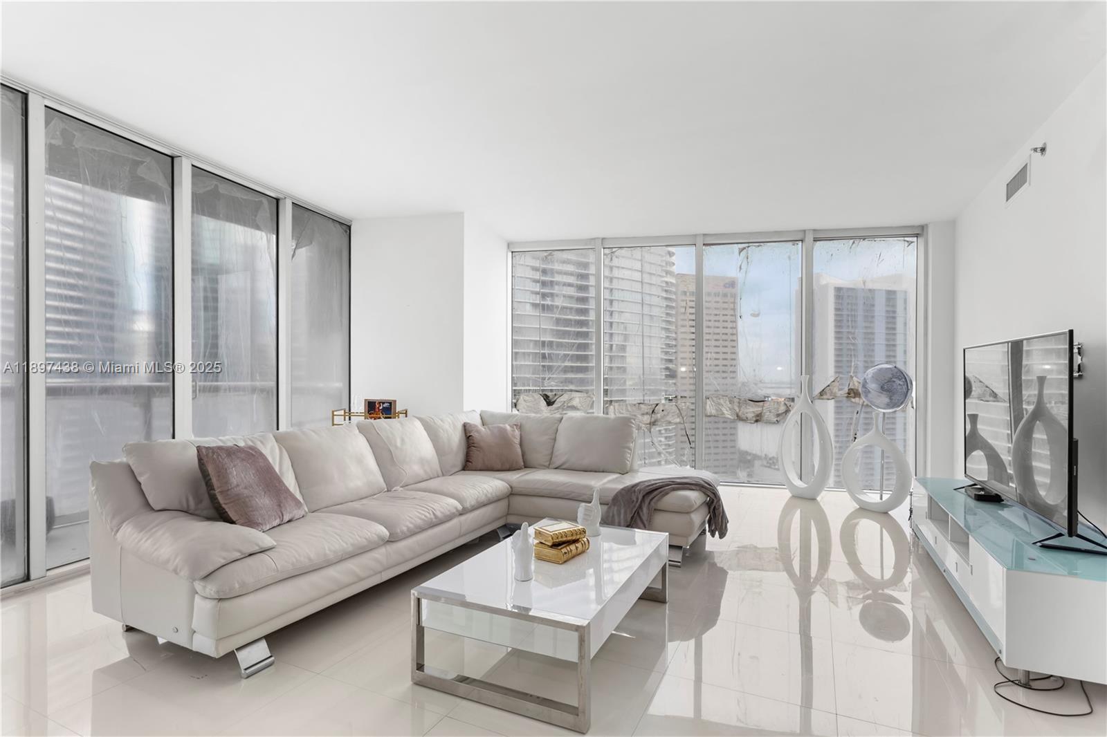 465 Brickell Ave 2702