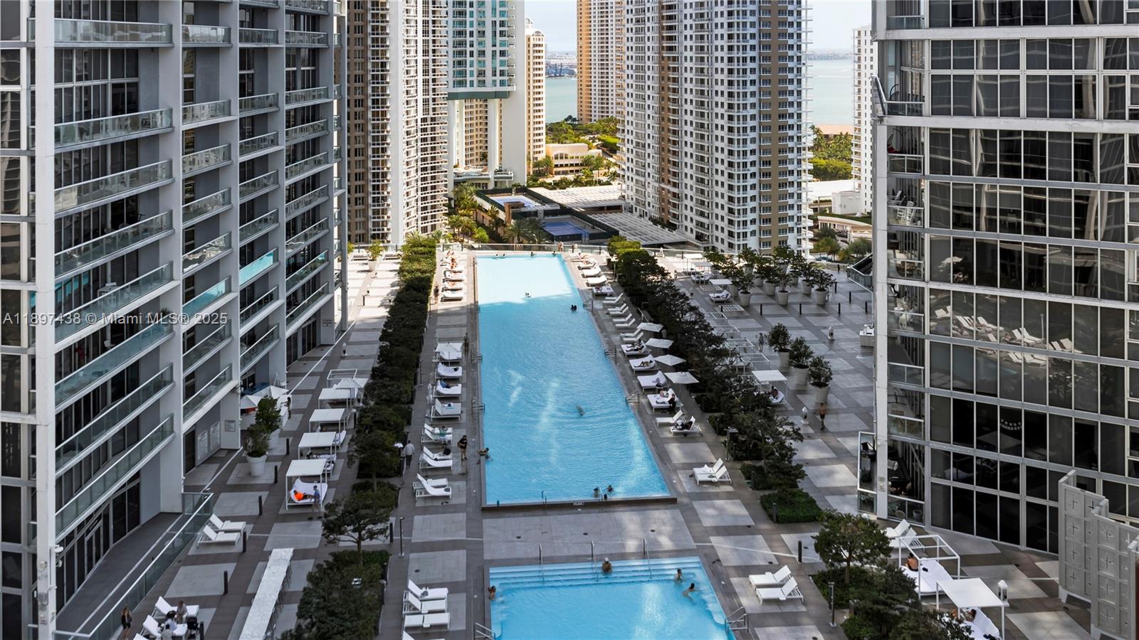 ICONBRICKELL CONDO NO 1 - Residential Lease