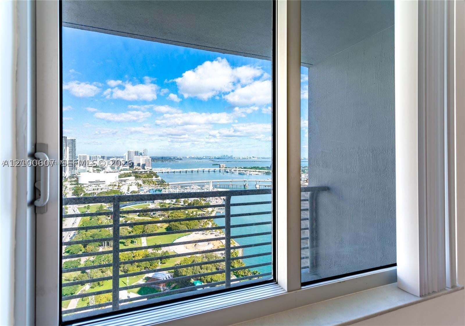 325 S Biscayne Blvd 4318
