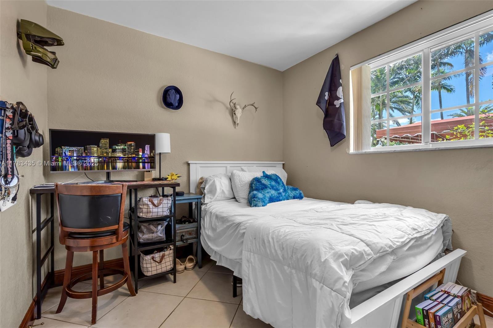 1.08 ACRE farmhouse - Residential