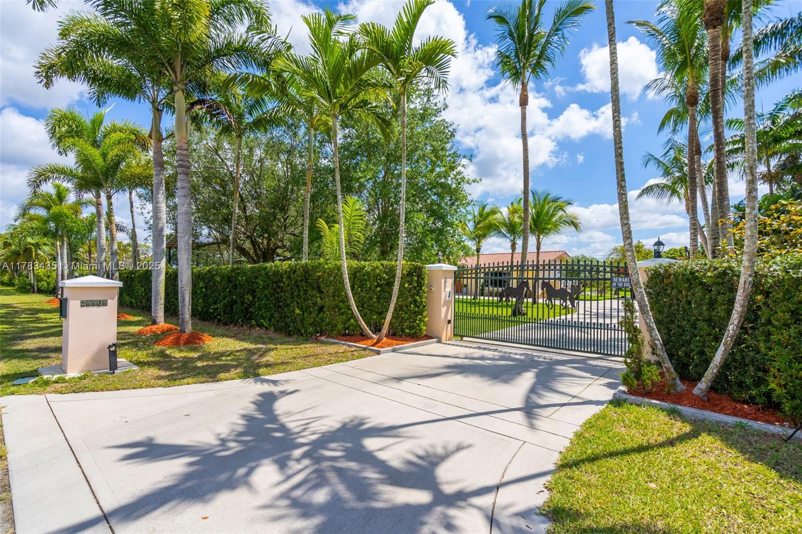 1.08 ACRE farmhouse - Residential