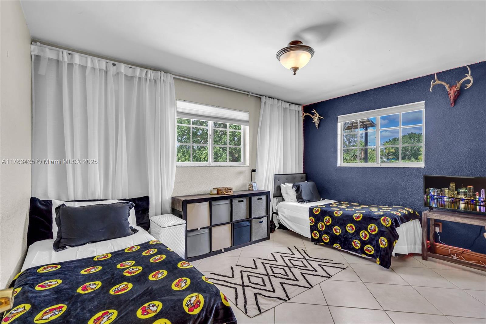 1.08 ACRE farmhouse - Residential