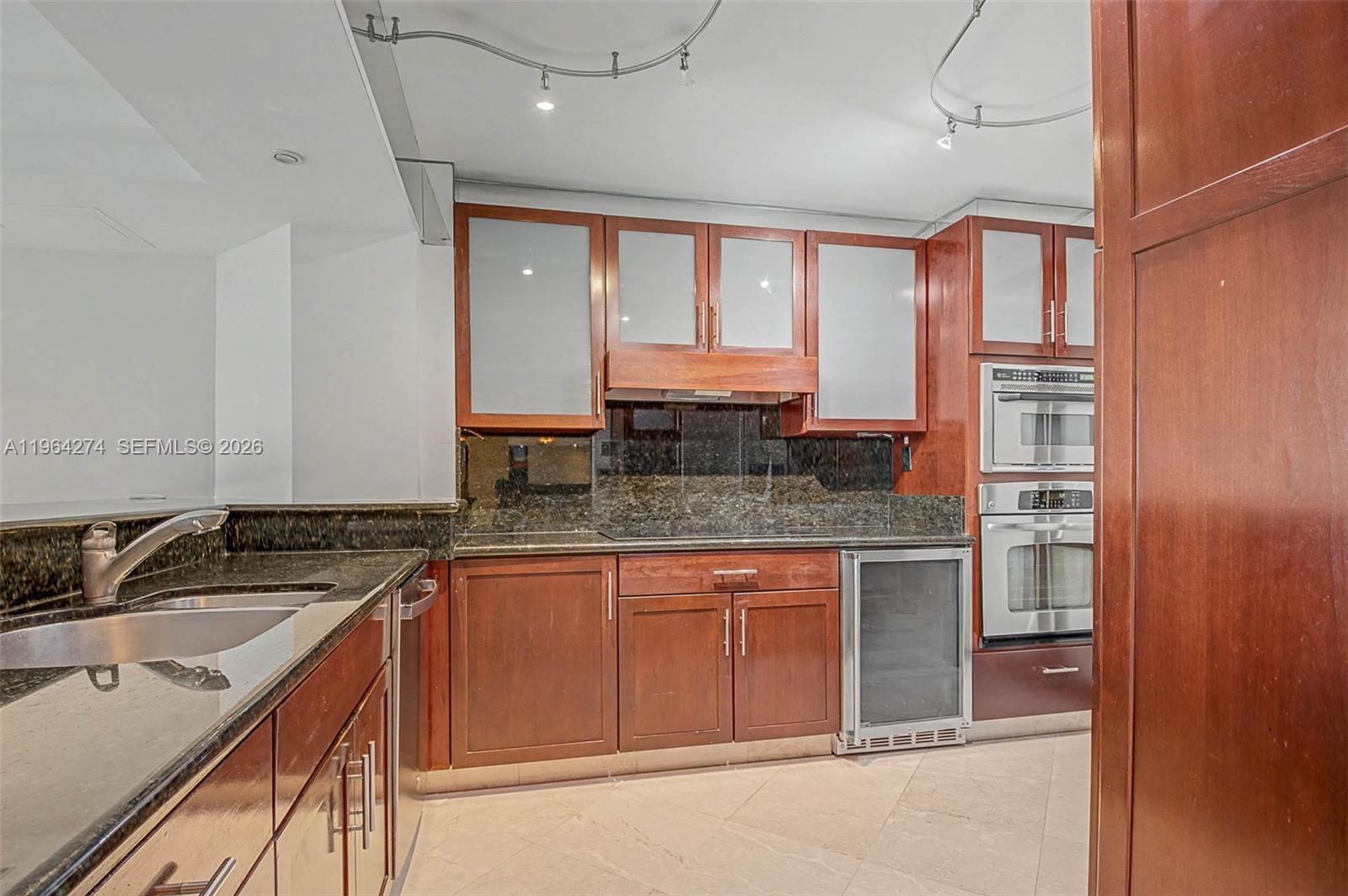 GROVE ISLE CONDO - Residential