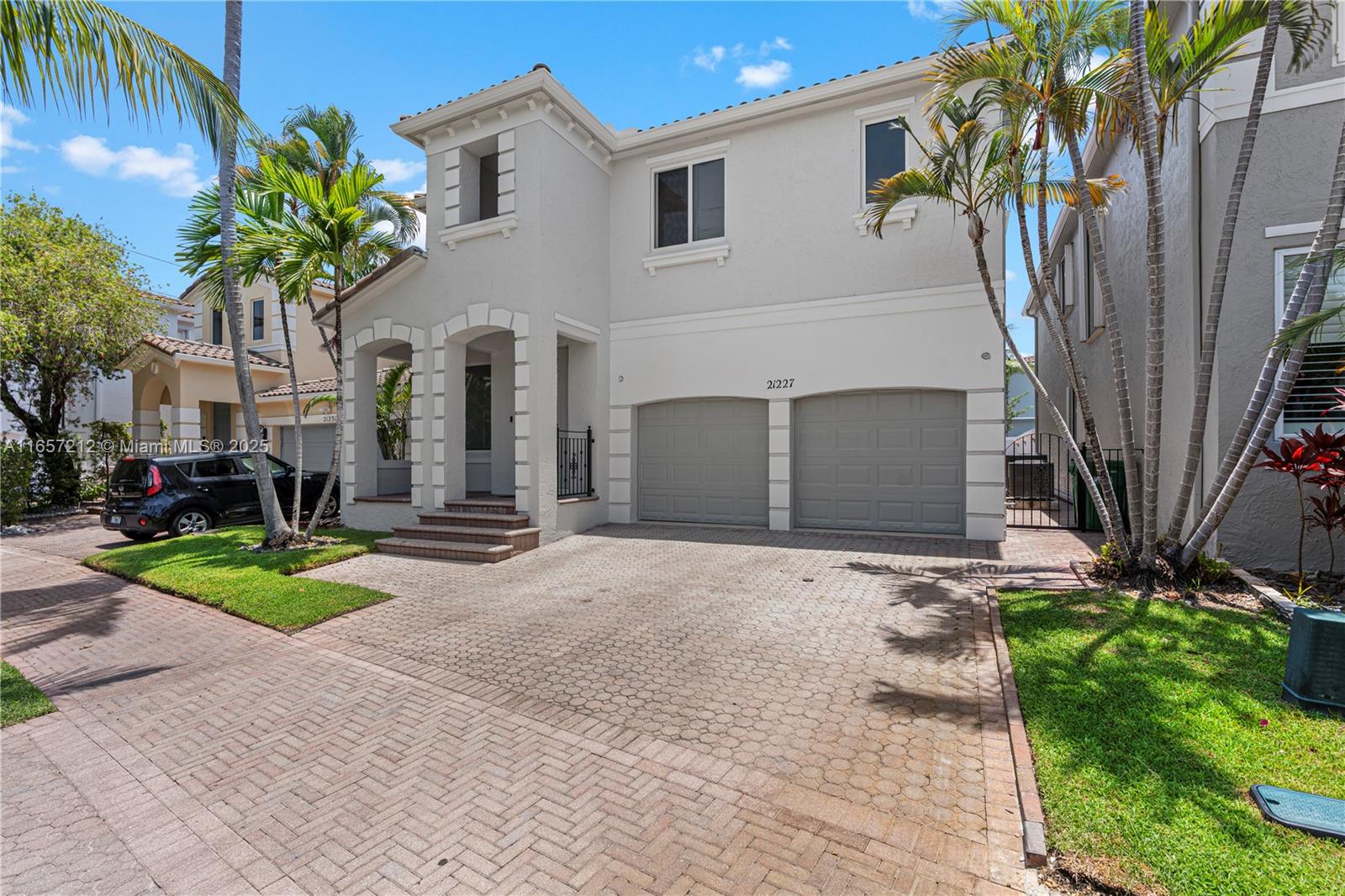 Property for Sale at 21227 Ne 31st Pl, Aventura, Miami-Dade County, Florida - Bedrooms: 4 
Bathrooms: 3  - $2,255,985