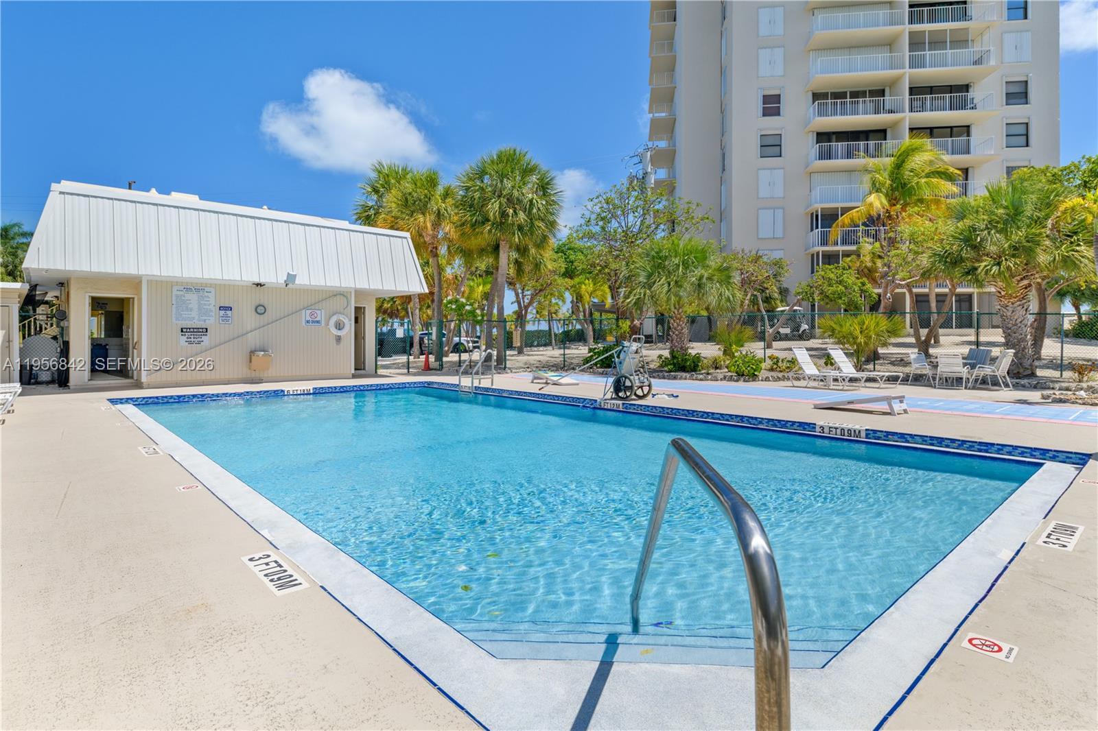 BONEFISH TOWERS (74 UNITS - Residential