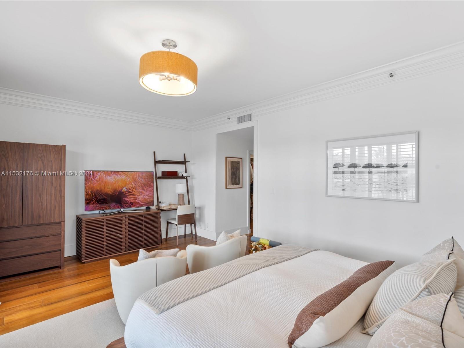 SEASIDE CONDO - Residential
